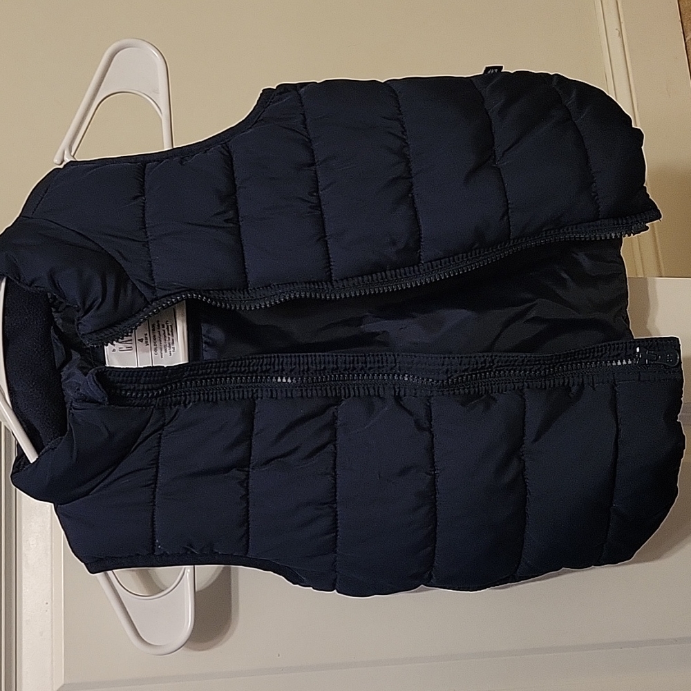 Gap boys navy puffer vest